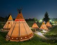Glampingunterkunft: Tipi Zelten bei Nacht - Tipis auf Plitvice Holiday Resort