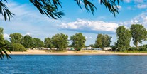 Luxuscamping - Lage direkt an der Elbe - Camping Stover Strand
