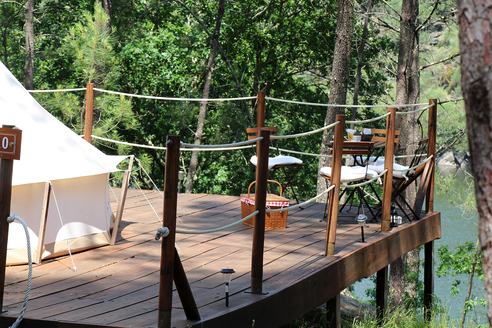 Glampingunterkunft: Glamour Bell Tent von Lima Escape