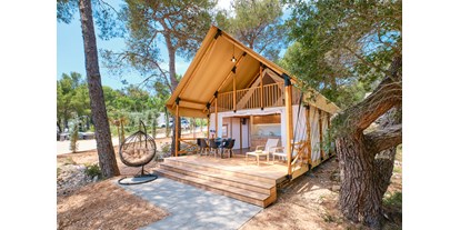 Luxuscamping - Glamping Zelt Premium Family - Glamping Zelt Typ Family Premium auf Camping Čikat