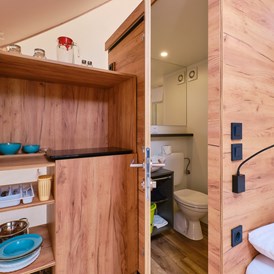 Glampingunterkunft: Kleine Küche mit Bad - Glamping Zelt Typ Couple auf Camping Čikat  