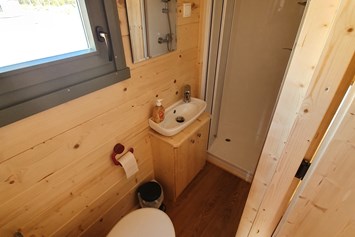 Glampingunterkunft: Badezimmer - Schäferwagen auf Campingplatz "Auf dem Simpel" 