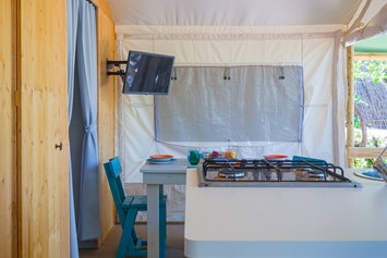 Glampingunterkunft: Glamping Tent Country Loft auf Camping Lacona Pineta - Glamping Tent Country Loft auf Camping Lacona Pineta Insel Elba Toskana