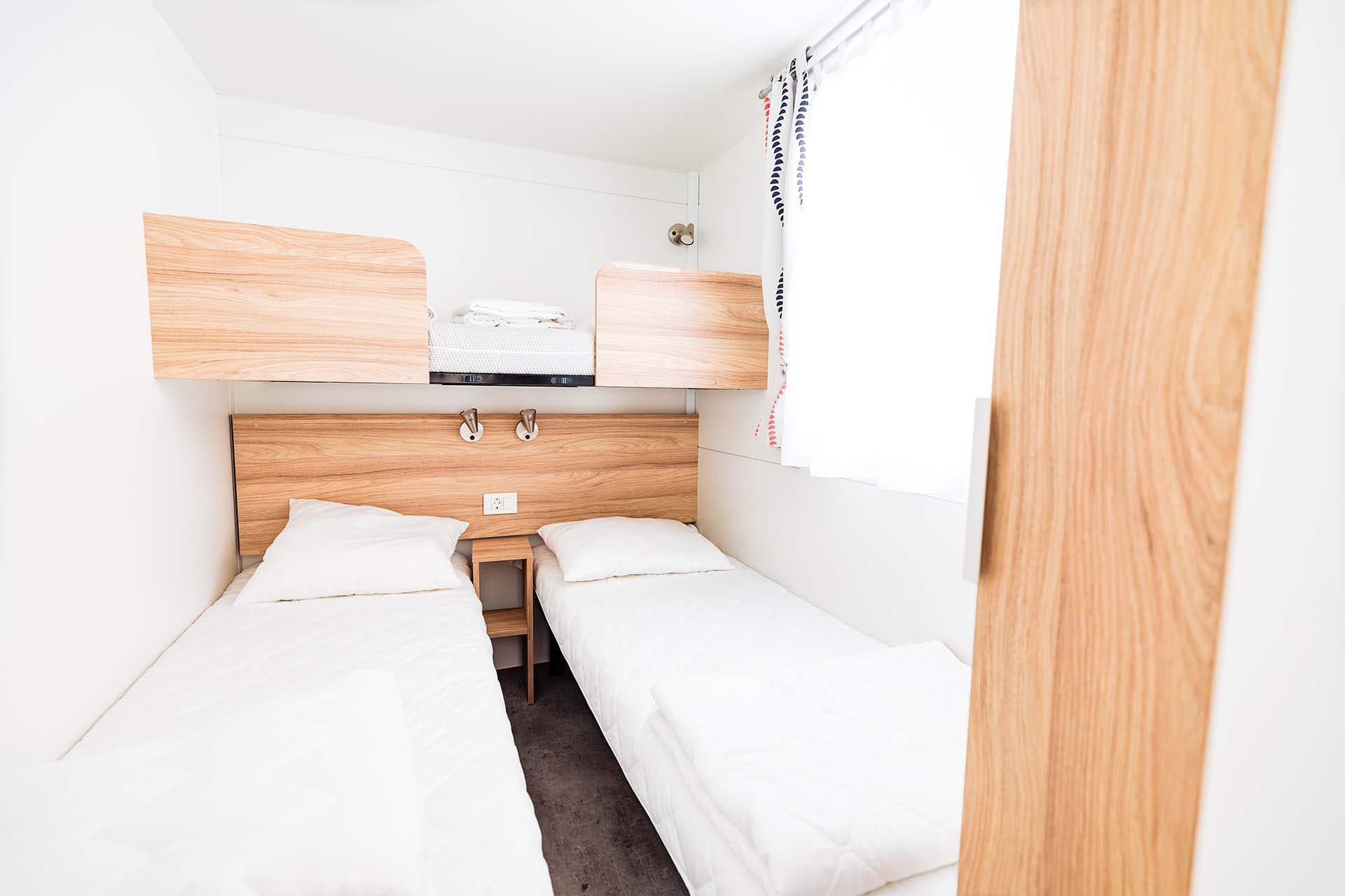 Glampingunterkunft: Luxusmobilheim von Gebetsroither am Camping Baia Domizia