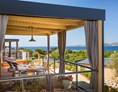 Glampingunterkunft: Geräumige und überdachte Terrasse (Grill auf Anfrage) - Krk Premium Camping Resort - Mobilheim Bella Vista Premium 