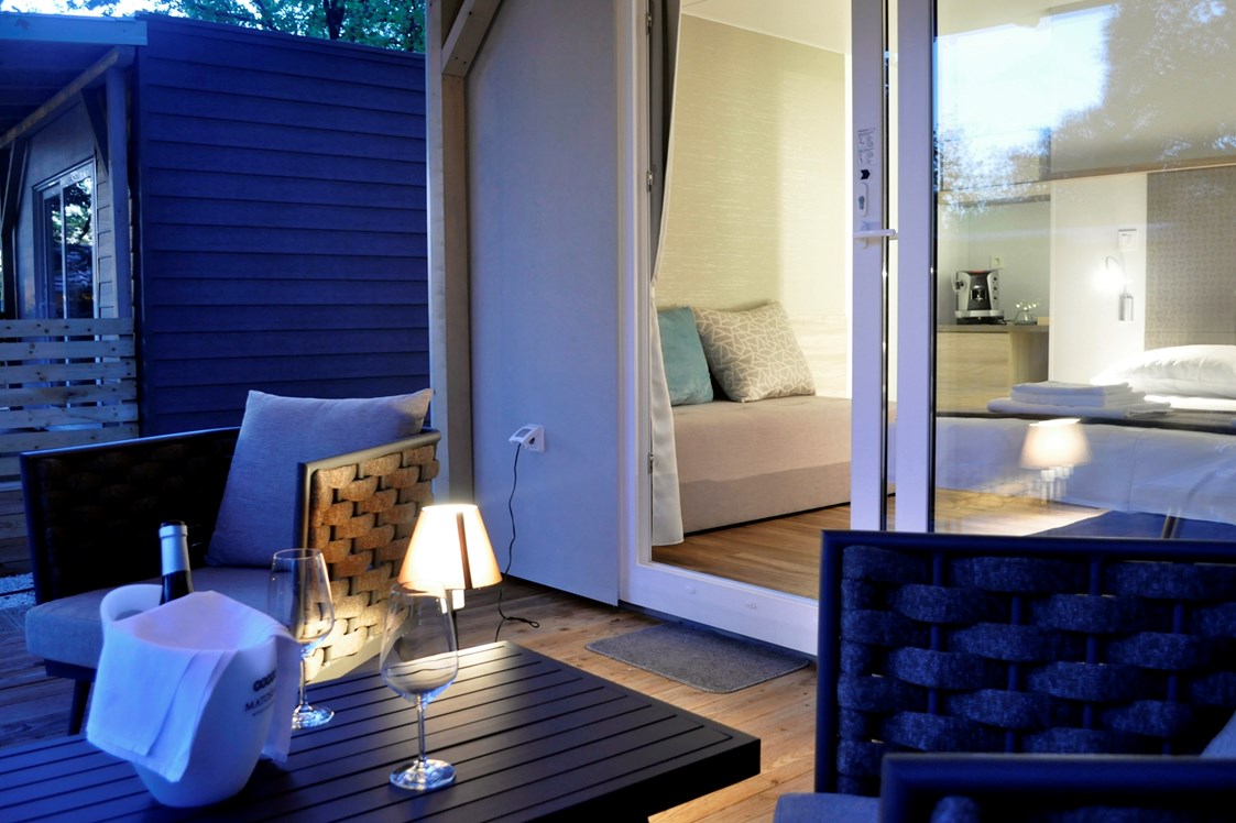 Glamping: Bed and breakfast mobile home by night - B&B Suite Mobileheime für 2 Personen mit eigenem Garten