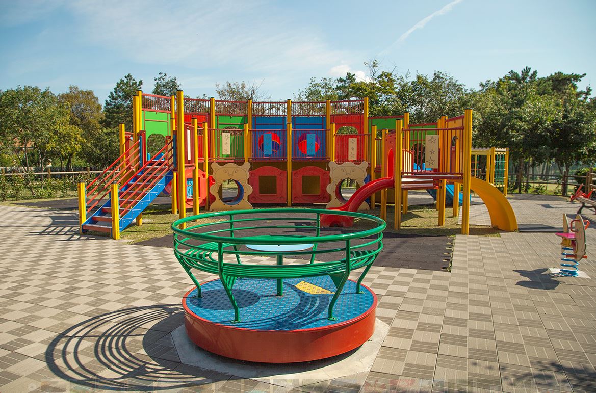 Luxuscamping - Gorizia - Trieste - Spielplatz - Camping Village Mare Pineta - Gebetsroither