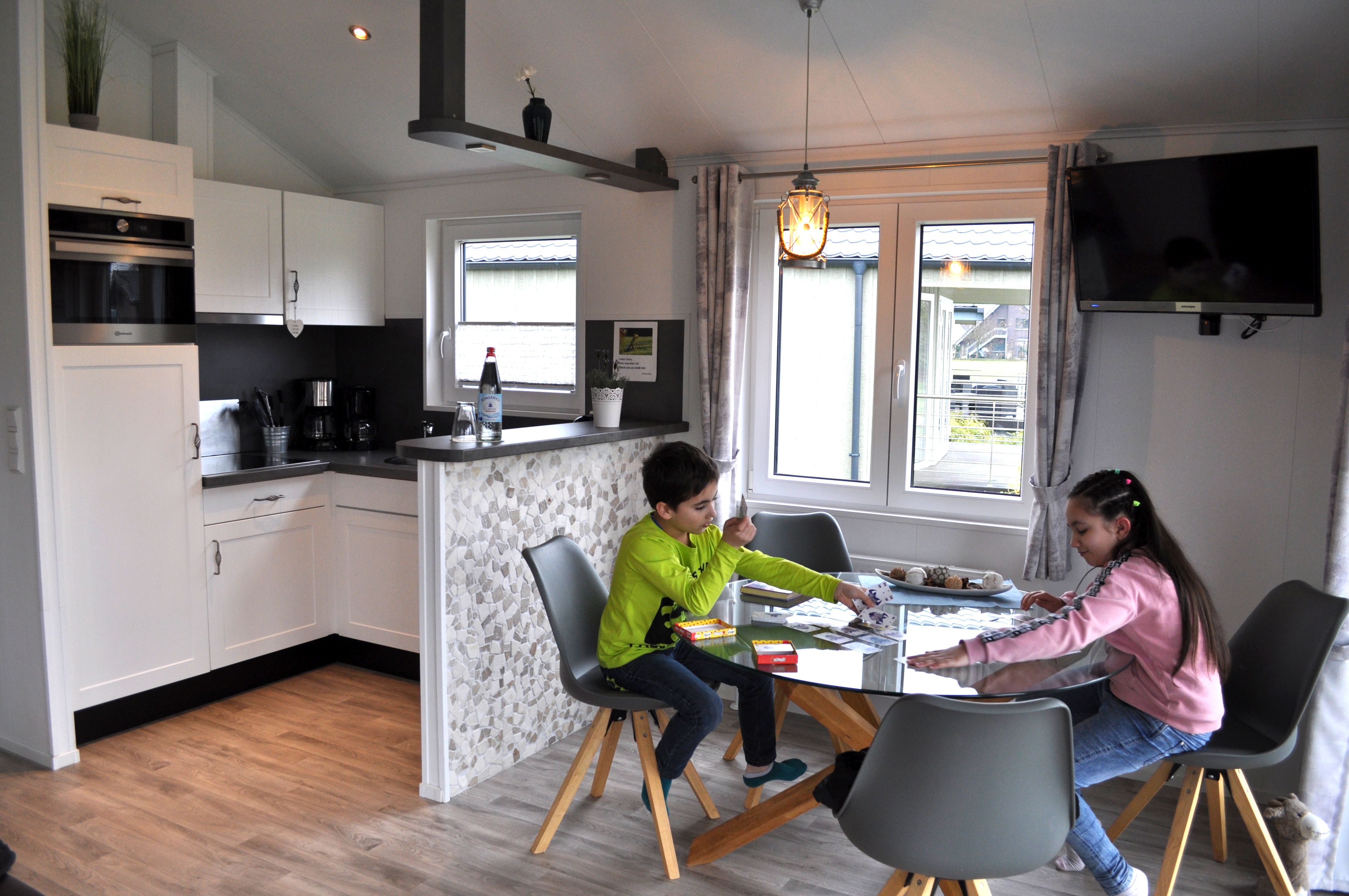 Glamping: 4er Chalet - Freizeitpark Wisseler See