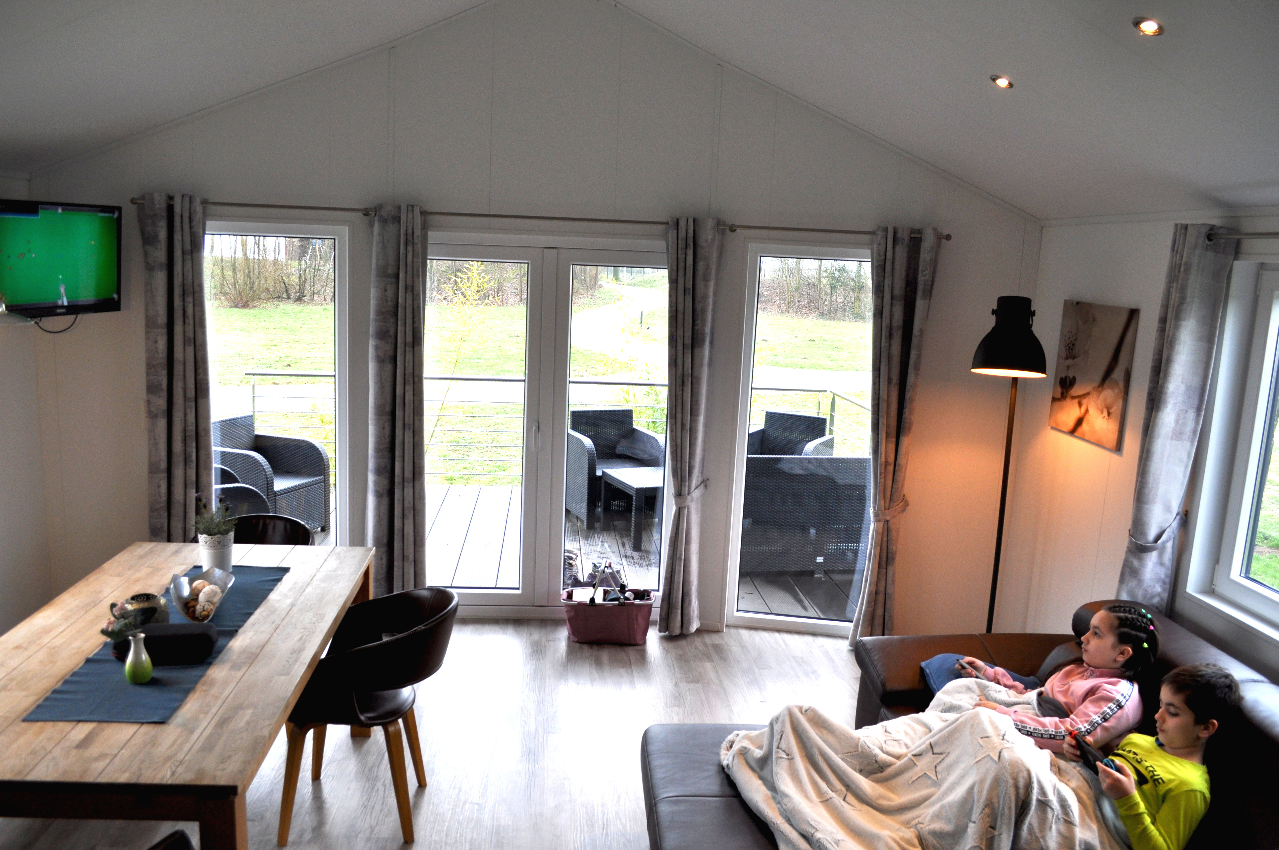 Glamping: 6er Chalet - Freizeitpark Wisseler See