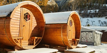Luxuscamping - Unsere Wohnfässer sind auch im Winter bewohnbar. Beheizt mit Infrarotstrahlern. Gemütlich warm. - Camping Dreiländereck in Tirol