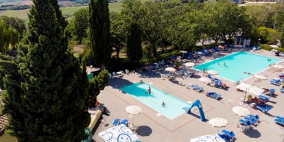 Luxuscamping - Schwimmbad mit Kinderbereich auf Camping Mar y Sierra - Camping Mar y Sierra - Tendi