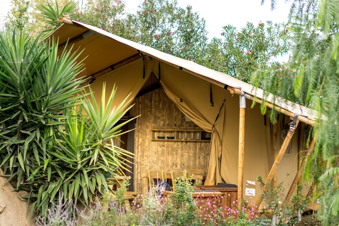 Glamping: Safari Lodge für 4 Personen - Procida Camp & Resort - GOOUTSIDE