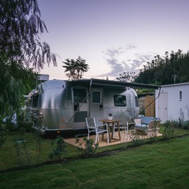 Glamping: Airstream für 2 Personen - Procida Camp & Resort - GOOUTSIDE
