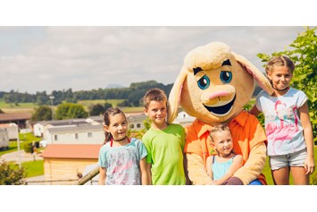 Glamping: Animation in den Ferien in Baden-Württemberg mit unserem Maskottchen Orsi - Camping & Ferienpark Orsingen