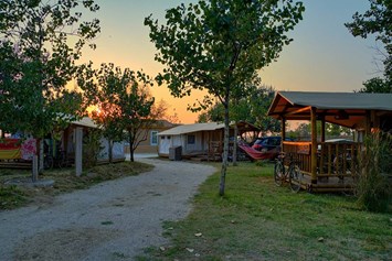 Glamping: Sunlodge Jungle Zelte am Campingplatz - Italy Camping Village - Suncamp
