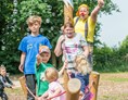 Glamping: Clown Ati mit Kindern - Alfsee Ferien- und Erlebnispark