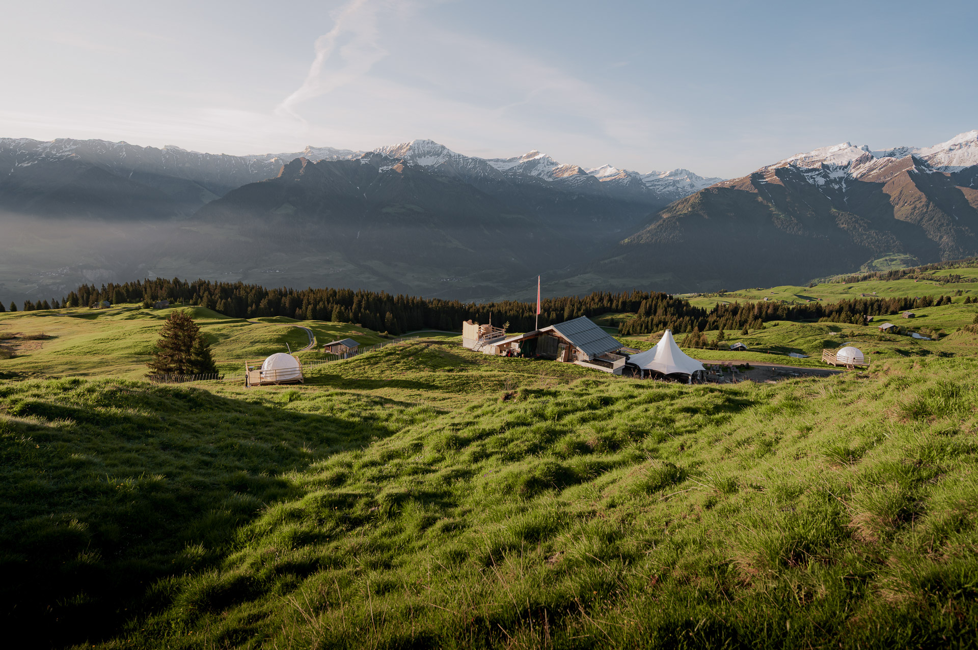 Glamping: Adventurly Pop-up Glamping Vella