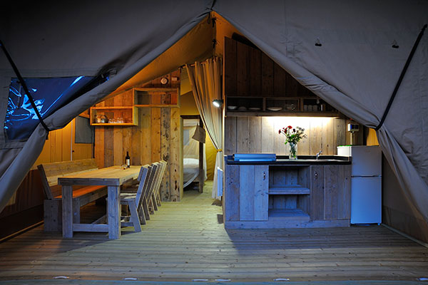 Glamping: Camping Domaine des Ormes - Vacanceselect