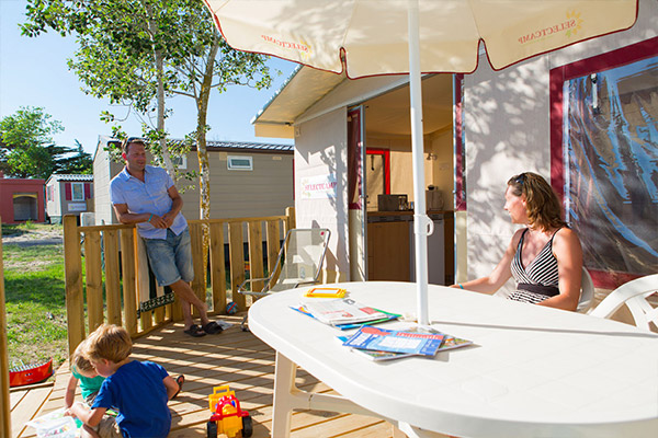 Luxuscamping - Languedoc-Roussillon - Camping Les Méditerranées - Beach Garden - Vacanceselect