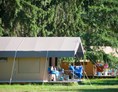 Glampingunterkunft: Zelt Toile & Bois Sweet für 5 Pers. auf Camping Huttopia Divonne