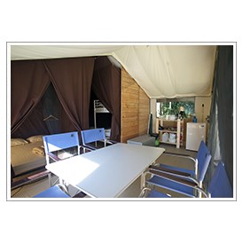 Glampingunterkunft: Zelt Toile & Bois Sweet - Innen - Zelt Toile & Bois Sweet für 5 Pers. auf Camping Huttopia Les Chateaux