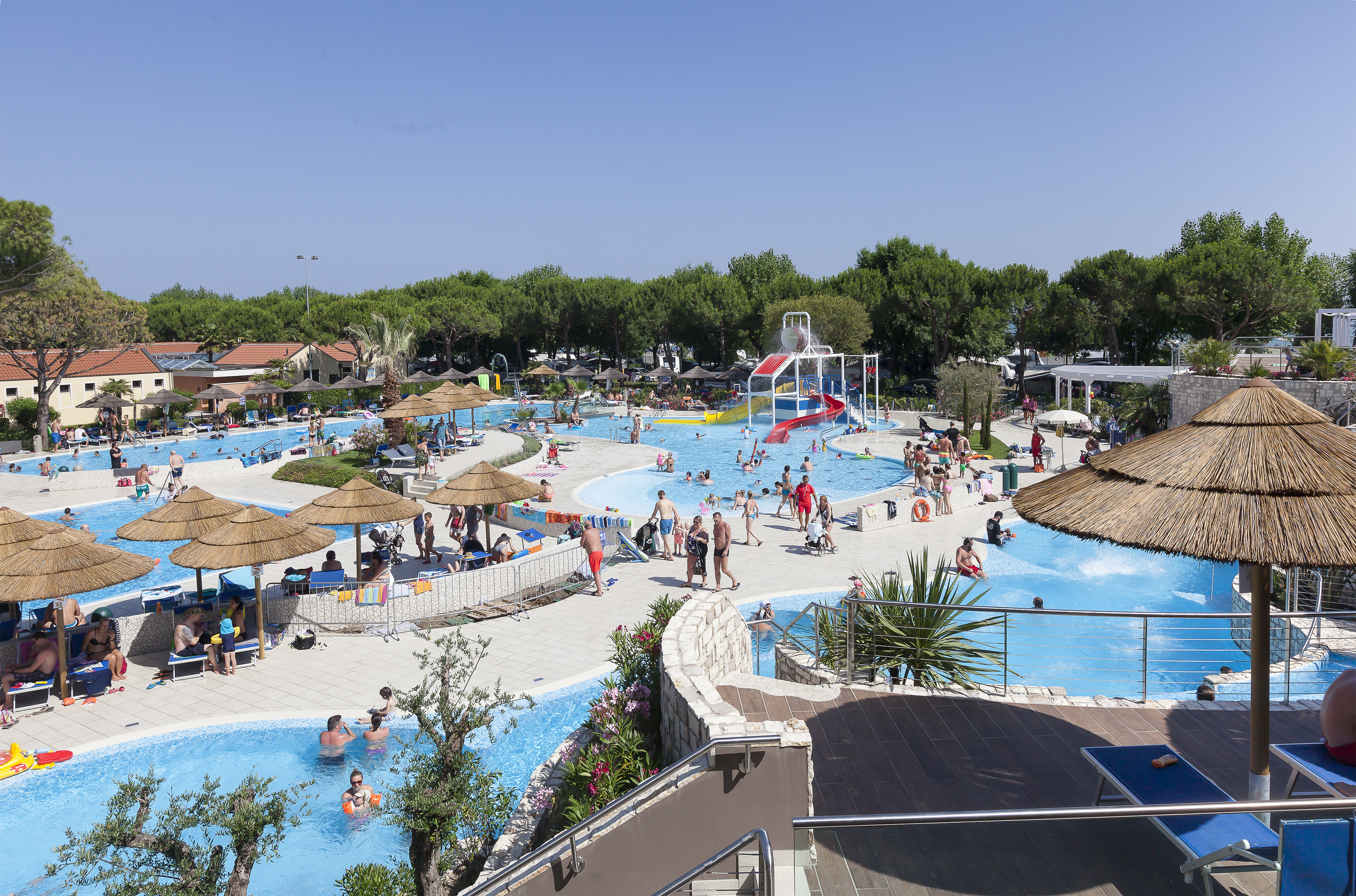 Camping de lujo - TV - Italia - Schwimmbad - Camping Ca' Pasquali Village Mobilheim Residence Gold auf Camping Ca' Pasquali Village