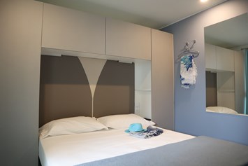 Glampingunterkunft: Doppelzimmer - Mobilheim Lido Platinum auf Camping Vela Blu