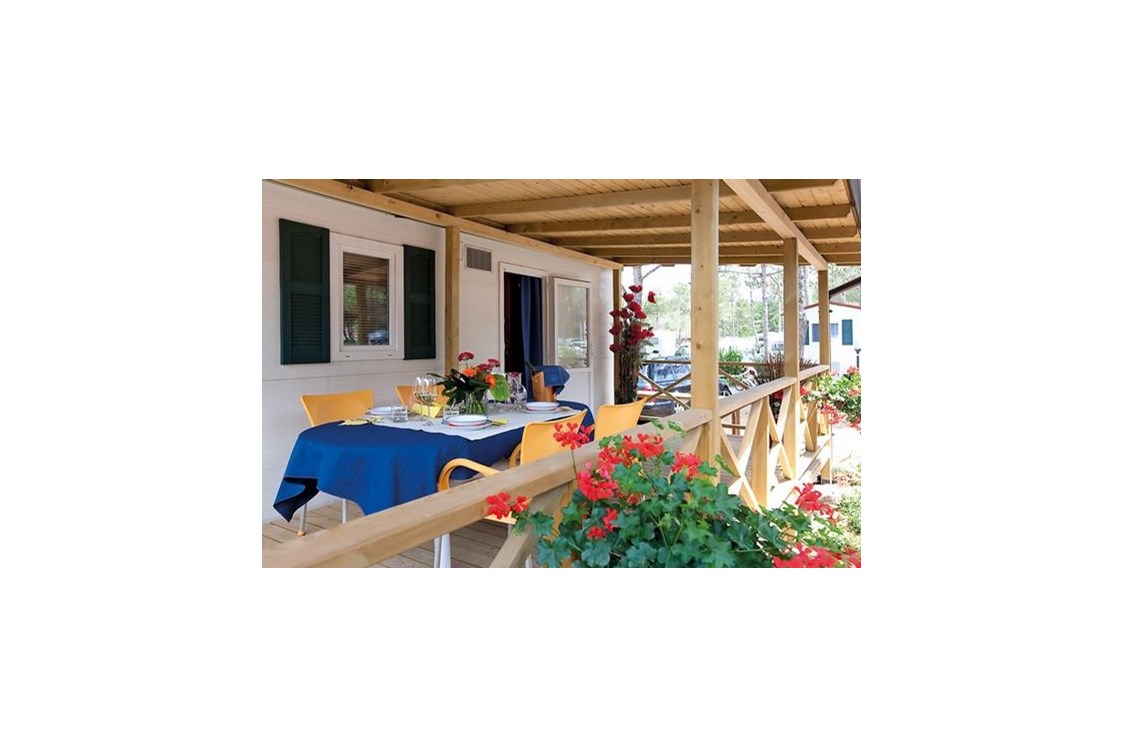 Glampingunterkunft: Terrasse - Mobilheim Top Residence Gold am Camping Vela Blu