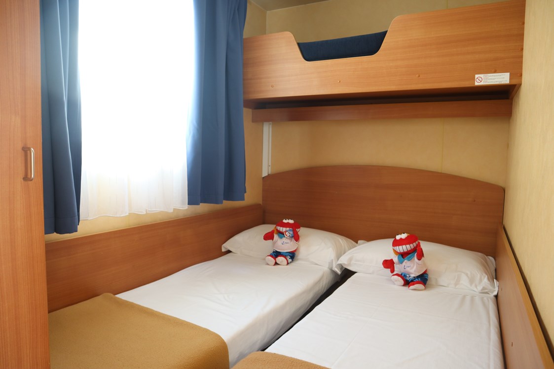 Glampingunterkunft: Kinderbettzimmer - Mobilheim Torcello Plus Gold auf Camping Vela Blu