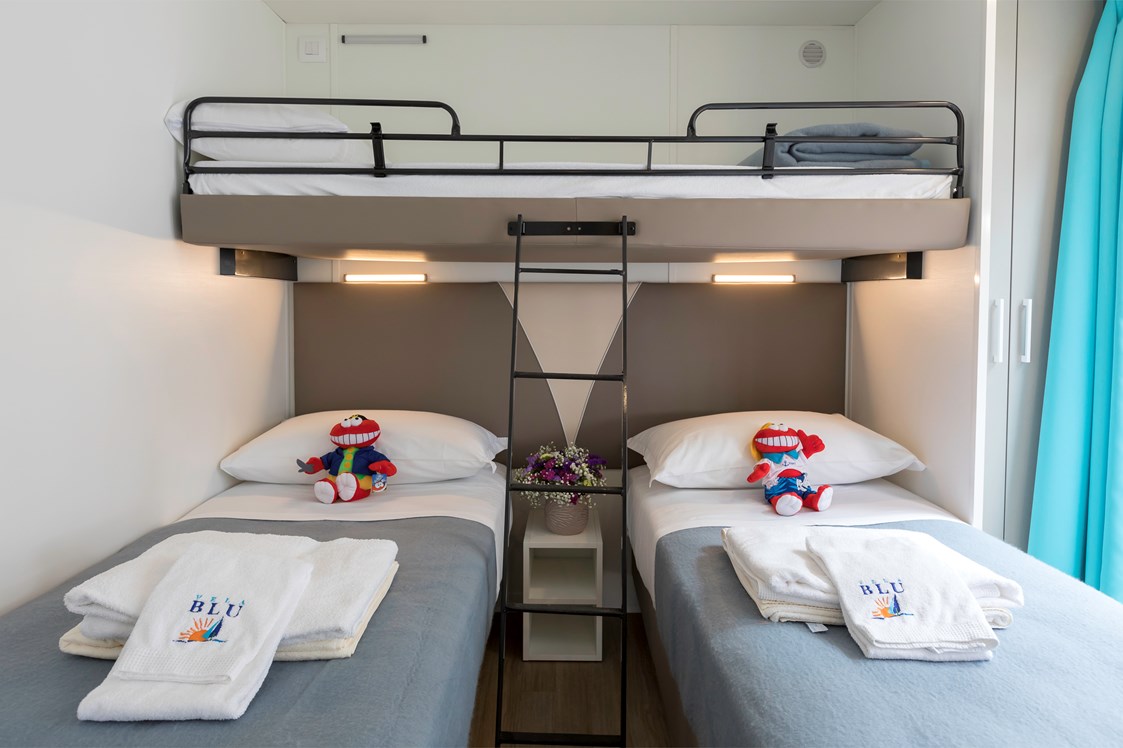 Glampingunterkunft: Kinderbettzimmer - Mobilheim Venezia Platinum auf Vela Blu Camping Village