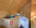 Glampingunterkunft: Küchenzeile im Family-Troll - Family Troll am Waldcamping Brombach