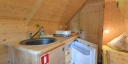 Luxuscamping - PLZ 91785 (Deutschland) - Küchenzeile im Family-Troll - Family Troll am Waldcamping Brombach