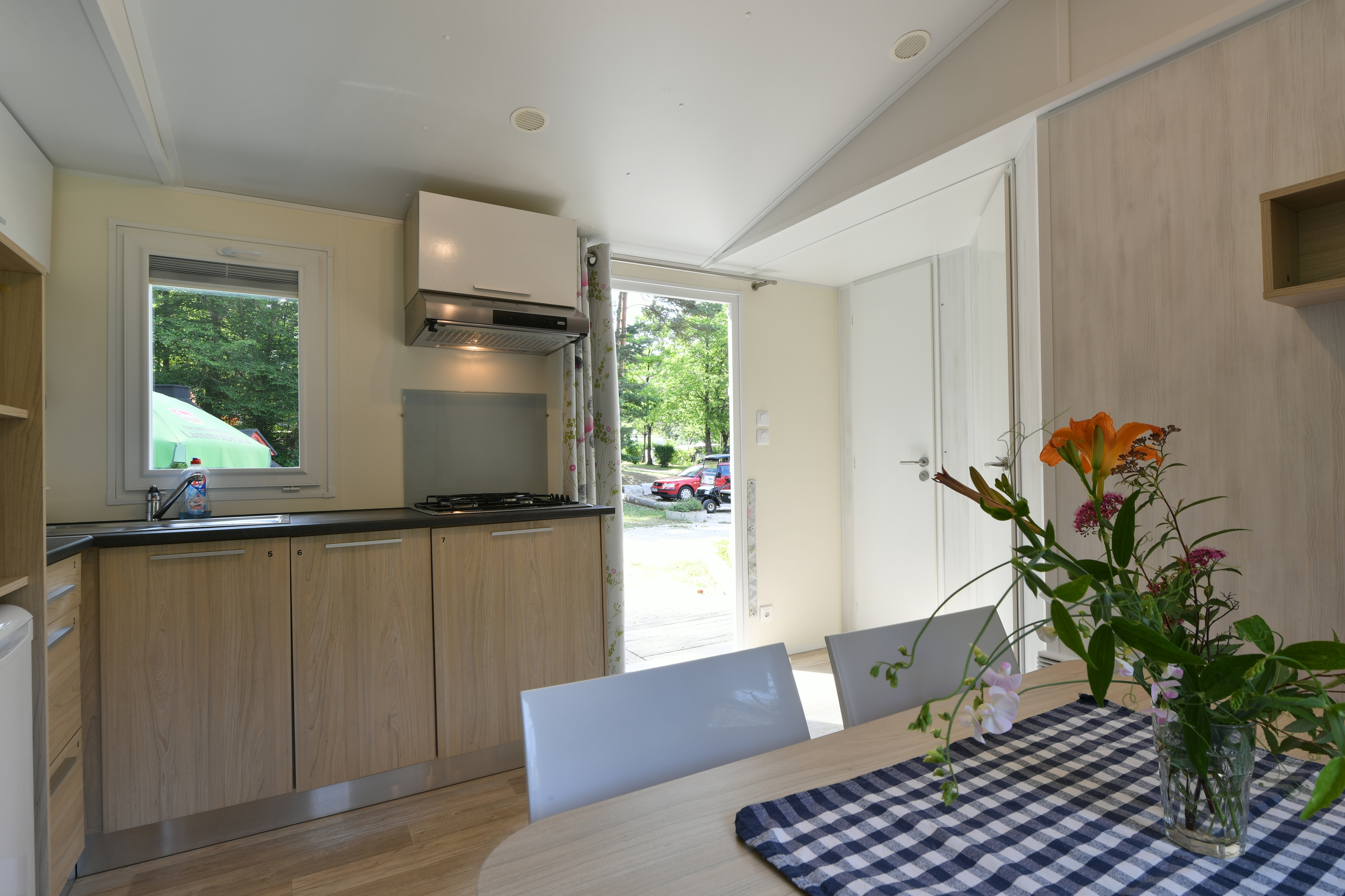 Glampingunterkunft: Blick aus dem Mobilheim - Mobilheim am Waldcamping Brombach