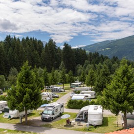 Glampingunterkunft: Campingplatz  - Schlaffässer auf Camping Residence Chalet CORONES