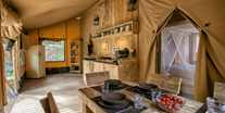 Luxuscamping - Toskana - Safari Tent im Camping Village Rosselba Le Palme - Camping Village Rosselba Le Palme