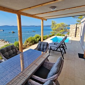 Glampingunterkunft: Lavanda Camping - Luxury Mobile Home mit Pool on the beach - Luxury Mobile Home mit swimmingpool