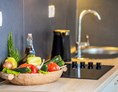 Glampingunterkunft: kitchen - Prestige Mobile Home mit Whirlpool