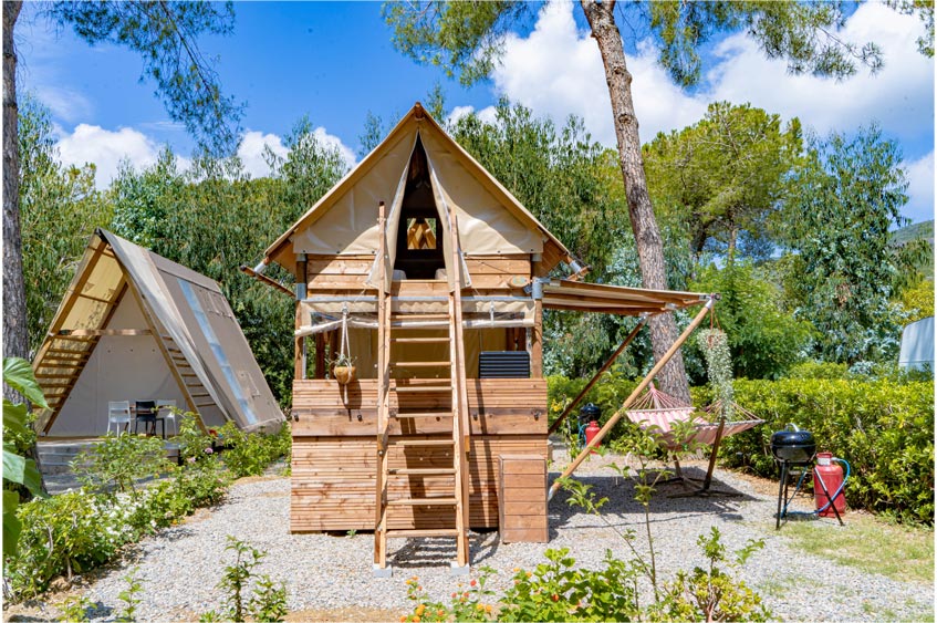 Luksuzno kampiranje - Art der Unterkunft: Safari-Zelt - Glamping Erlebnis auf 2 Ebenen - Casa dei Prati Camping Village Bivouac Zelt