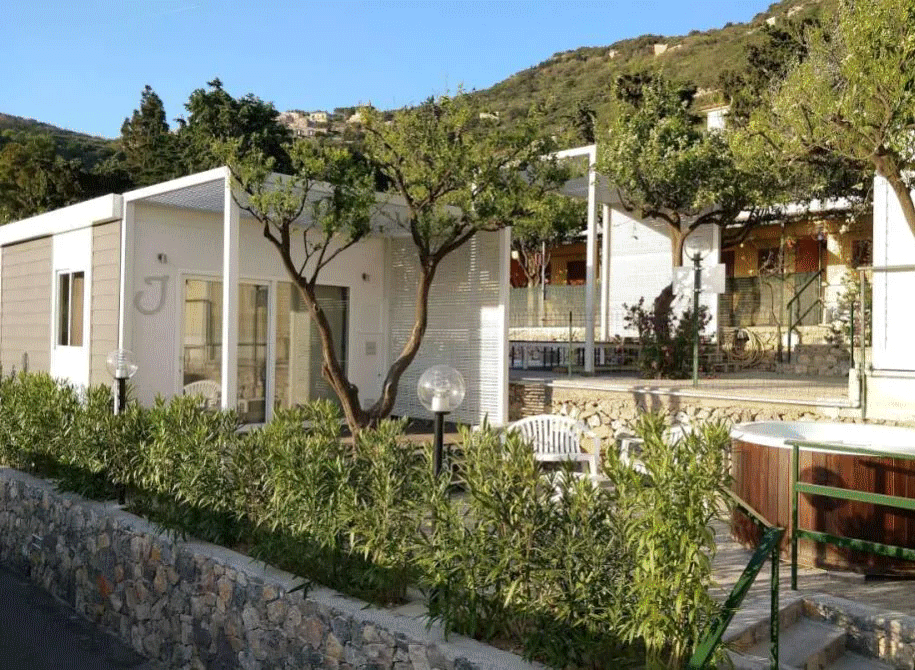 Luxuscamping - Borgio Verezzi (Sv) - Camping Park Mara - Bungalow Oleandro - Camping Park Mara Bungalows