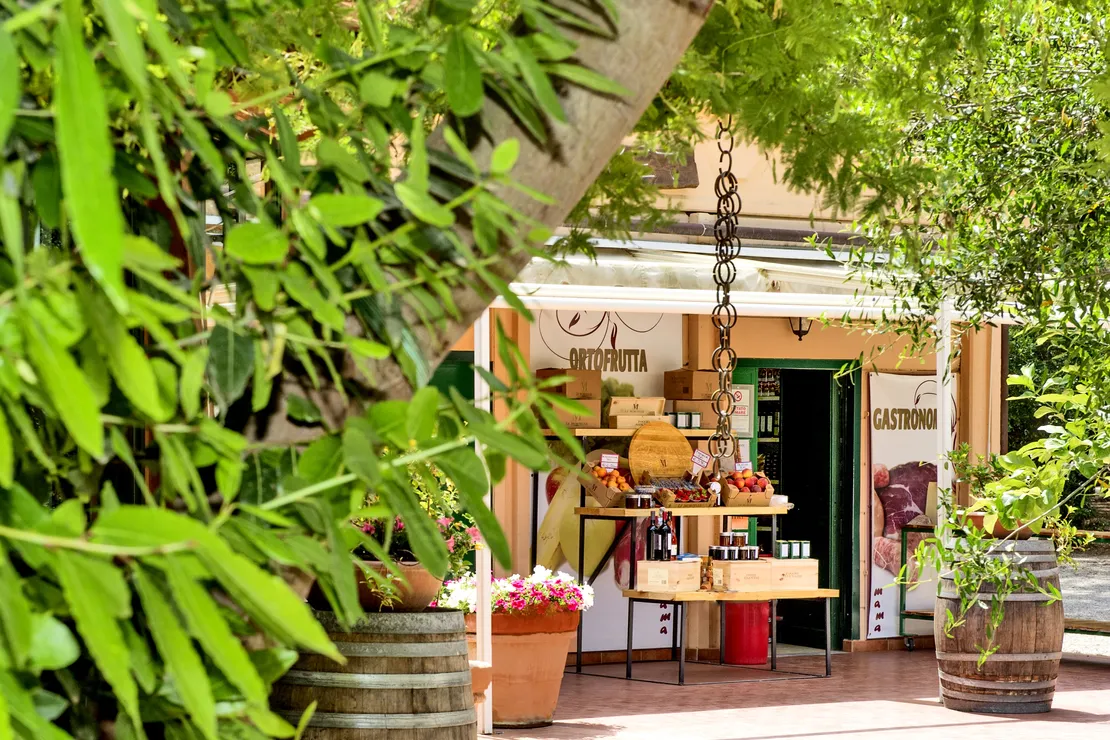 Glamping: Camping Village Maremma Sans Souci - Markt - Camping Village Maremma Sans Souci 