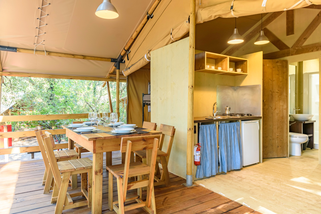 Camping de lujo - Art der Unterkunft: Lodgezelt - Italia - Big Country Lodge Tent - Veranda - Camping Village Maremma Sans Souci  Big Country Lodge Tent