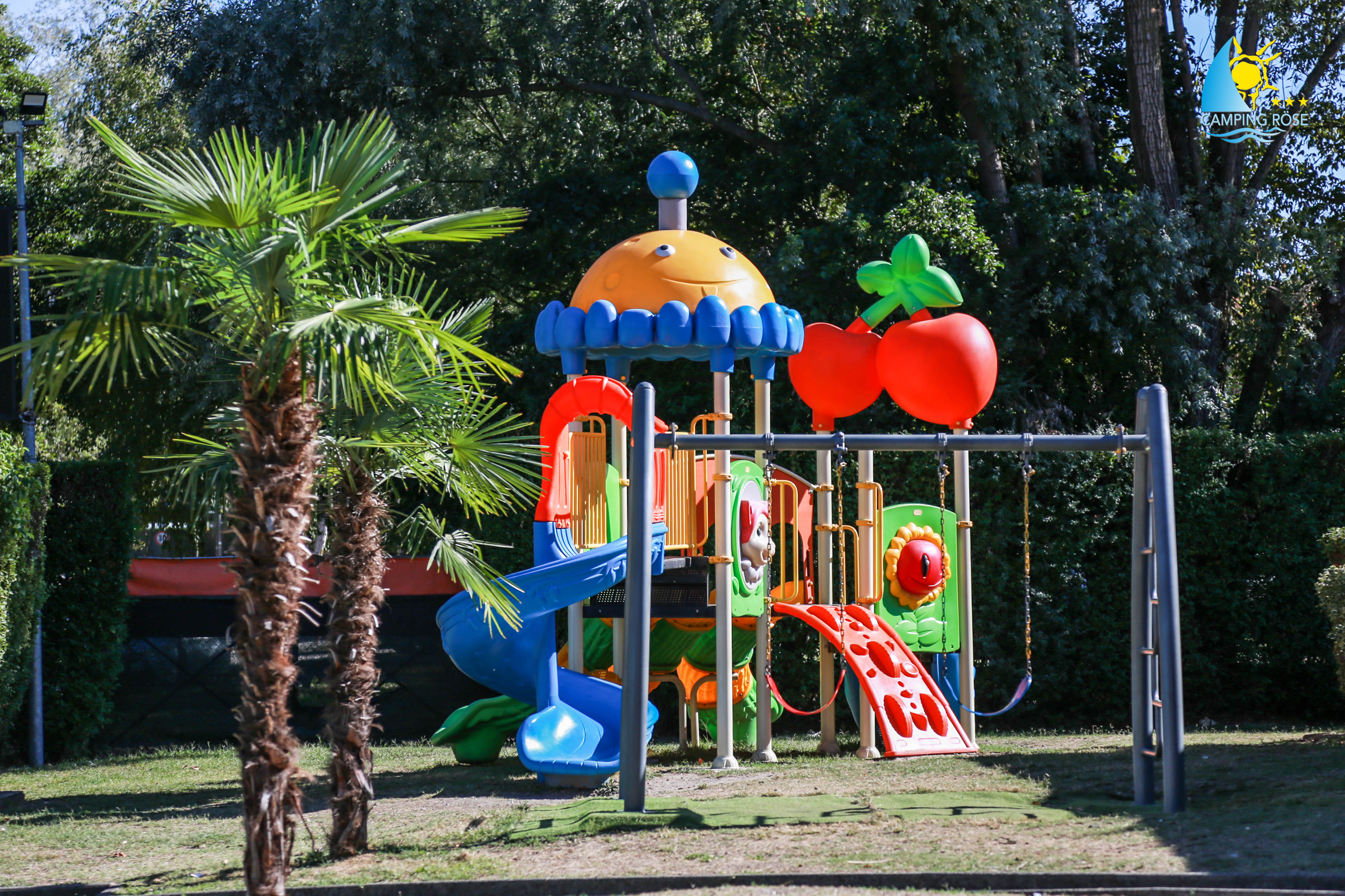 Glamping: Spielplatz -  Camping Röse