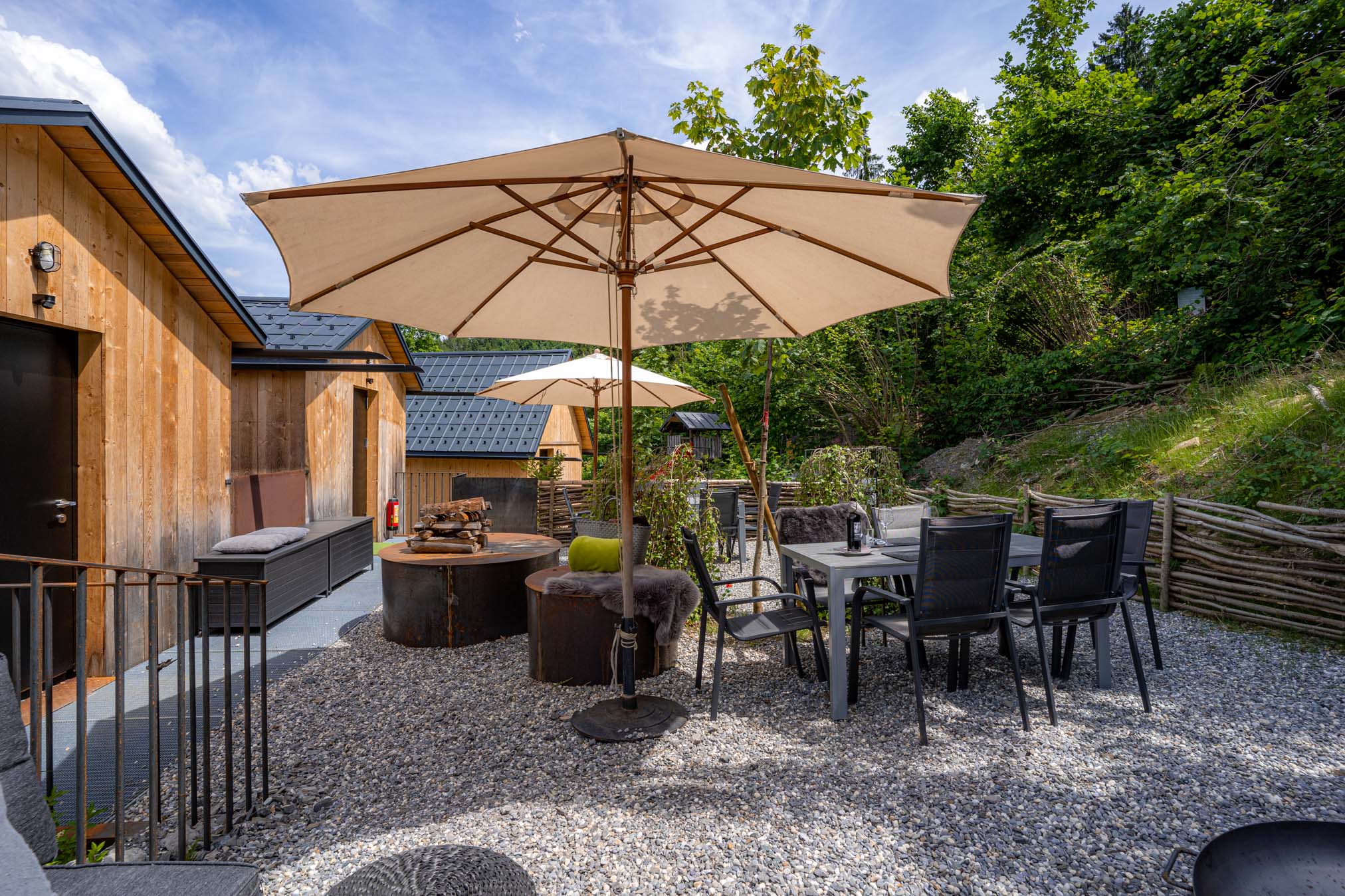 Glampingunterkunft: Himmelchalets (Panoramachalet mit Außenterrasse) am Alpencamping Nenzing  - Alpencamping Nenzing