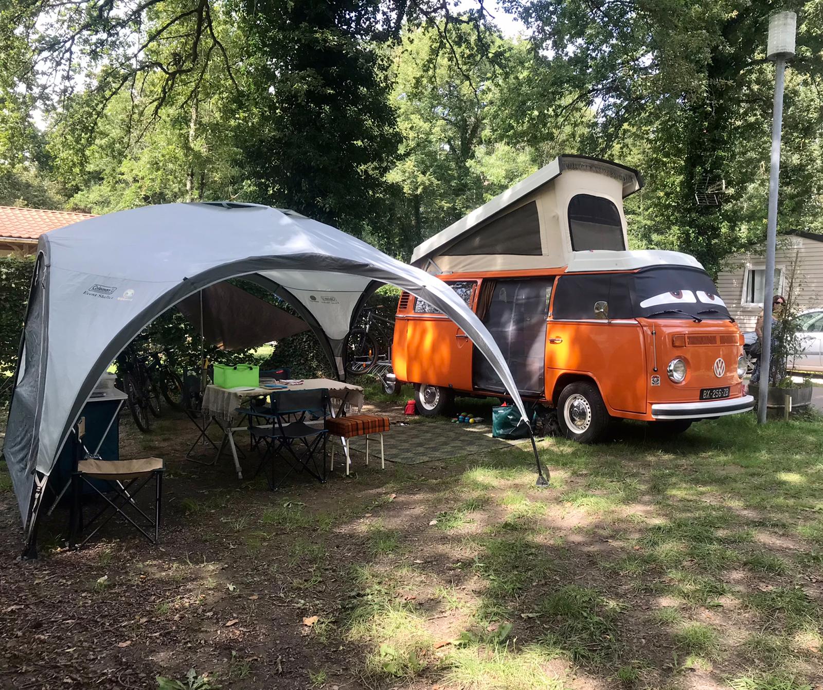 Luxuscamping - Art der Unterkunft: Bungalow - Frankreich - Zeltplatz - Domaine de la Dombes Mietunterkünfte Camping und Campingplätze in der Domaine de la Dombes