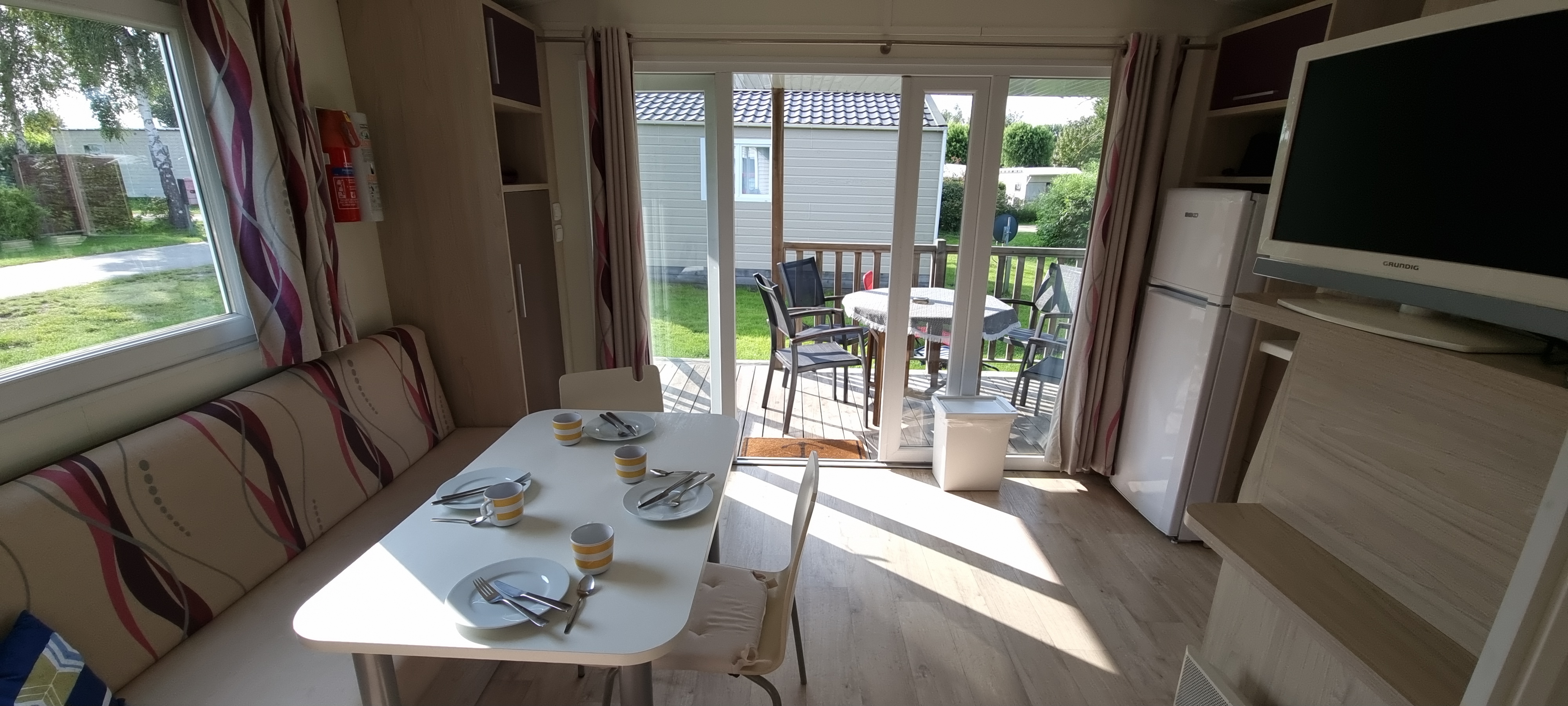 Luxury camping - Ostsee - Mobilheime direkt an der Ostsee - Campingplatz Wackerballig Mobilheim mit Seeblick