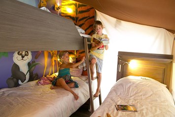 Glampingunterkunft: Kinderzimmer - SunLodge Jungle von Suncamp auf Camping Village Cavallino