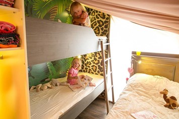 Glampingunterkunft: Kinderzimmer - SunLodge Safari von Suncamp auf Solaris Camping Beach Resort
