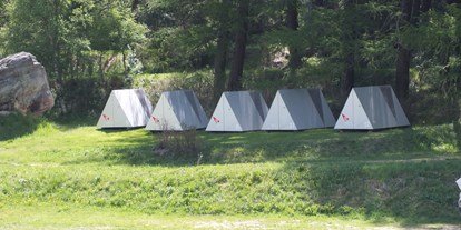 Luxuscamping - PLZ 3928 (Schweiz) - Die Shelter am Waldrand - Camping Attermenzen Pop-Up Hotel