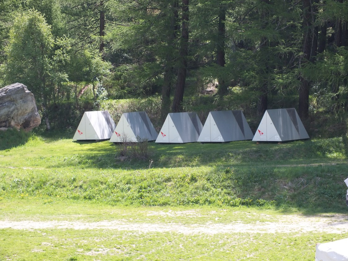 Glampingunterkunft: Die Shelter am Waldrand - Pop-Up Hotel am Camping Attermenzen