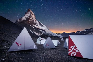 Glampingunterkunft: Shelter 2014 beim Base Camp Matterhorn zur 150 Jahr Feier Erstbesteigung - Pop-Up Hotel am Camping Attermenzen